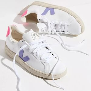 Veja Urca Sneakers